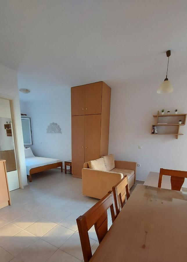 C-View Apartments Megalochori  外观 照片