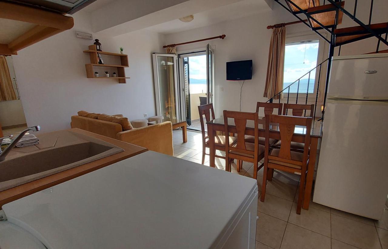 C-View Apartments Megalochori  外观 照片