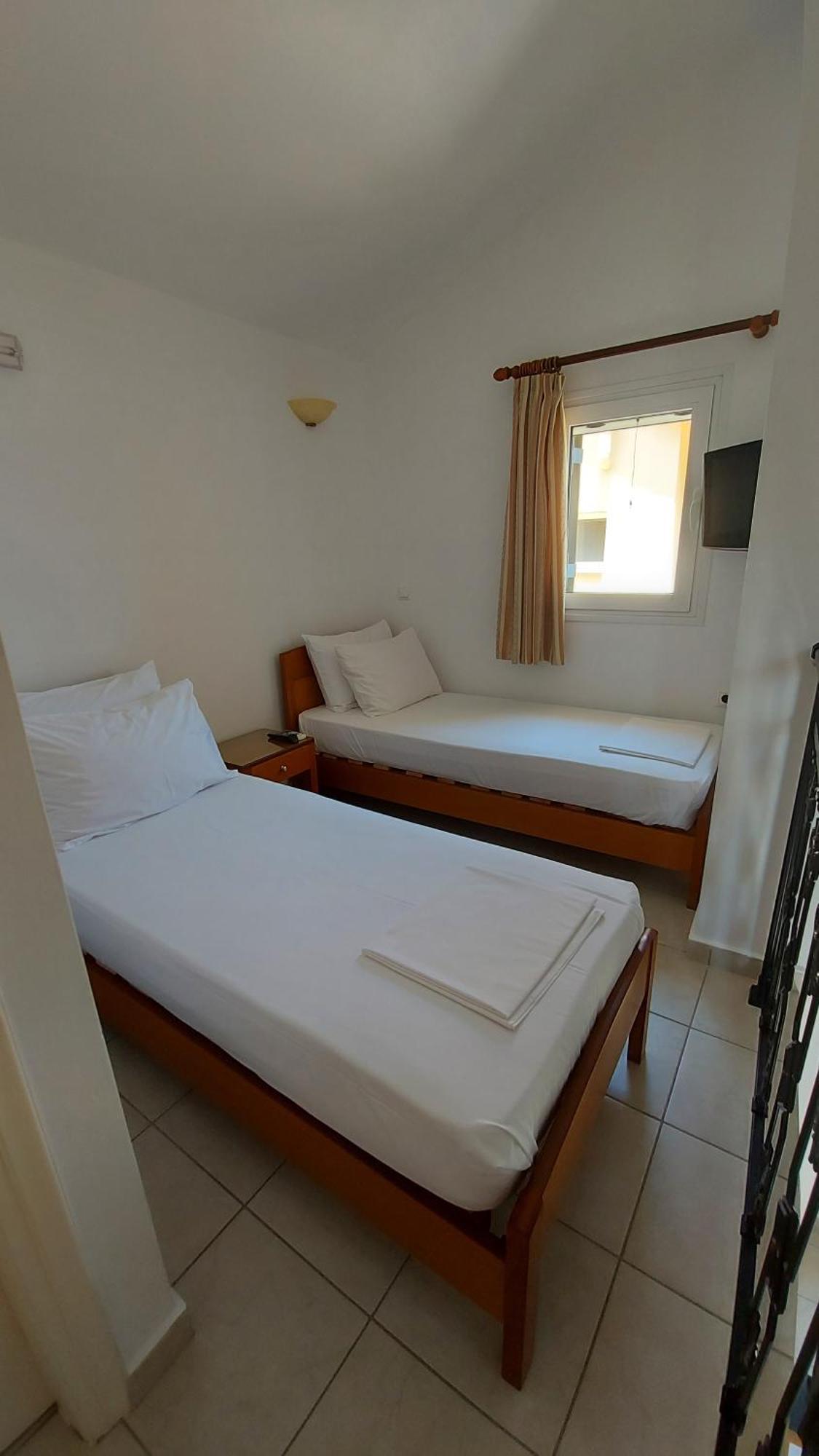 C-View Apartments Megalochori  客房 照片