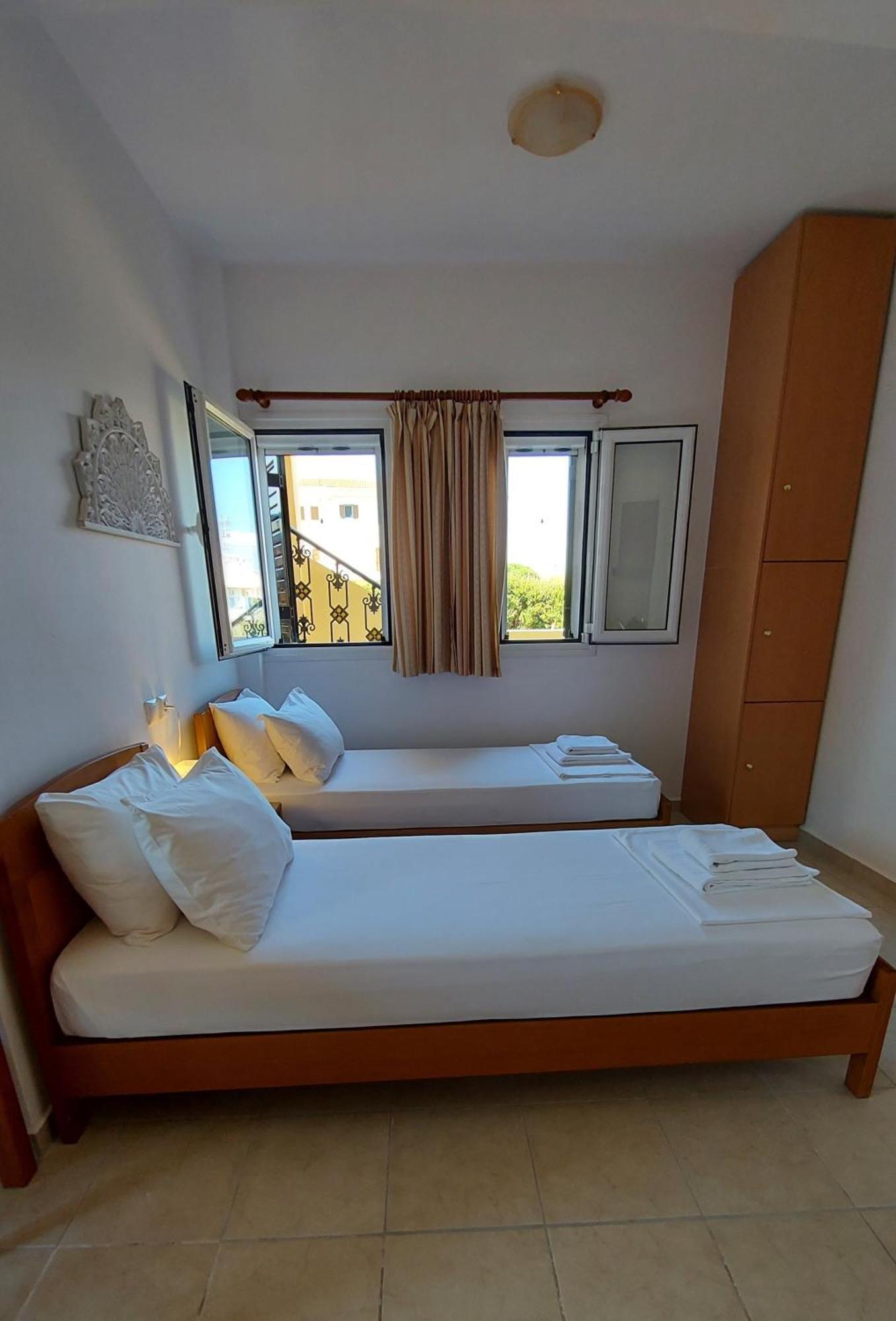 C-View Apartments Megalochori  客房 照片