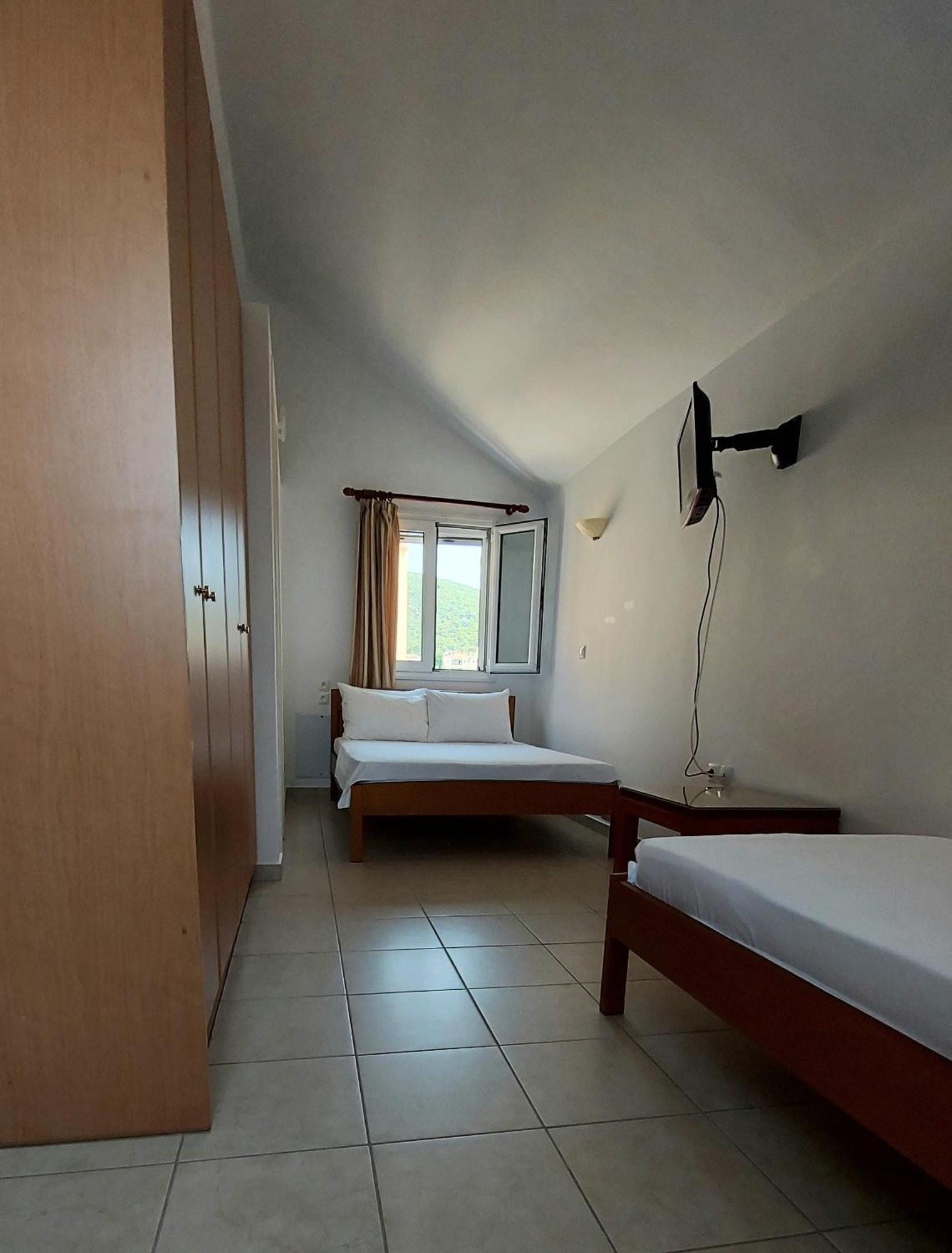 C-View Apartments Megalochori  客房 照片