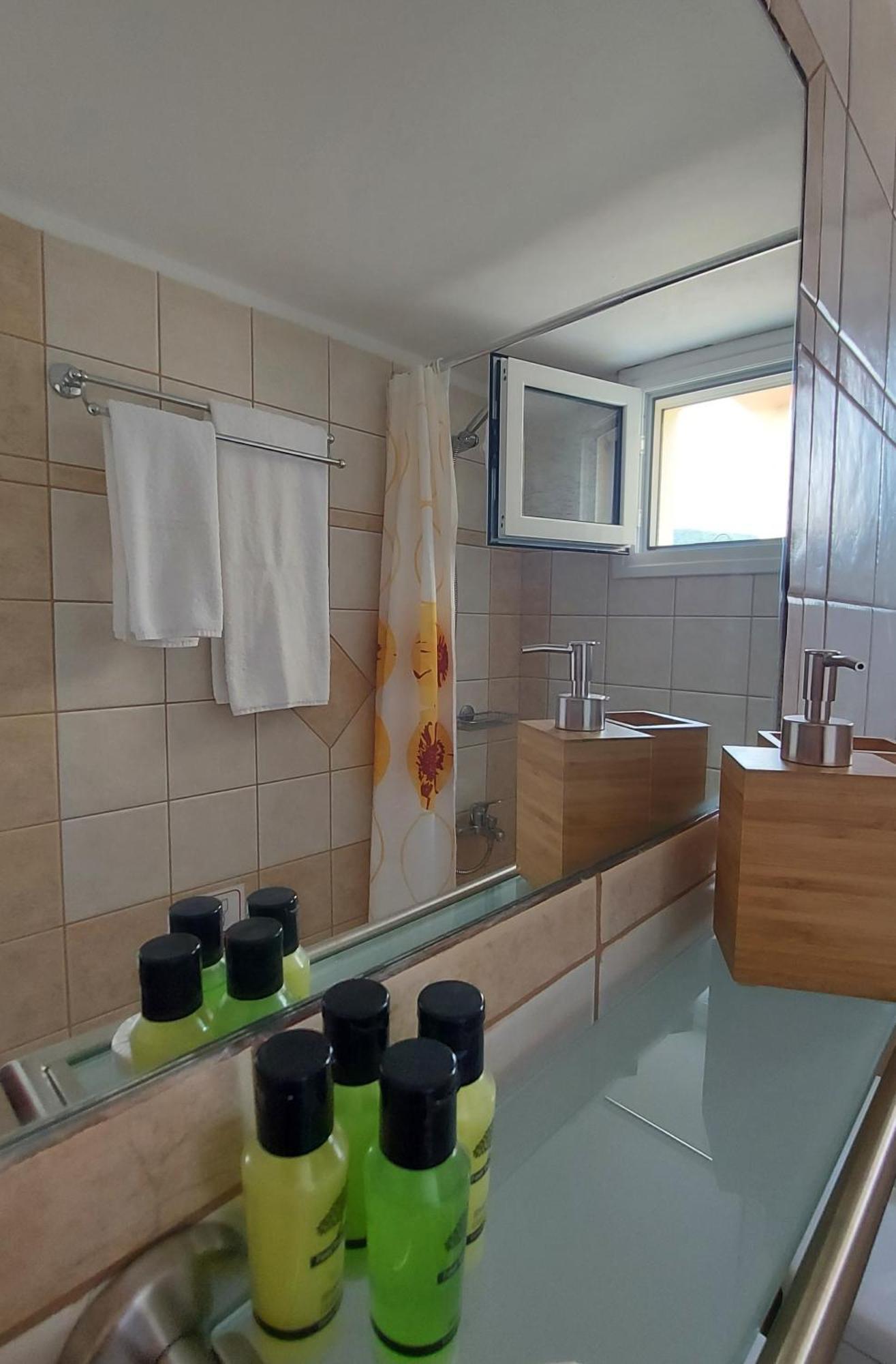 C-View Apartments Megalochori  客房 照片